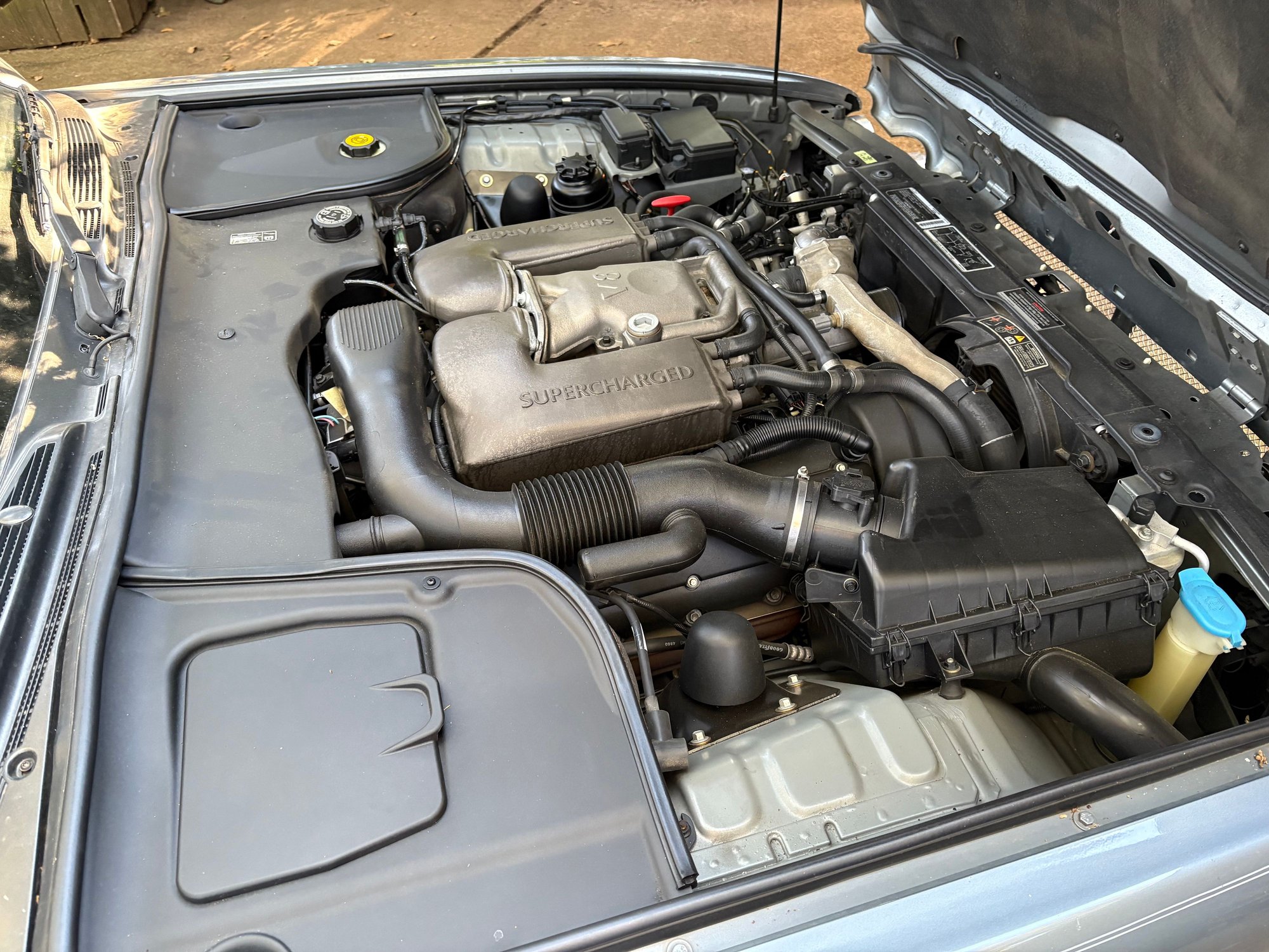 2002 Jaguar XJR - 2002 XJR - Used - VIN SAJDA15B42MF45407 - 40,500 Miles - 8 cyl - 2WD - Automatic - Sedan - Gray - Arlington, TX 76016, United States