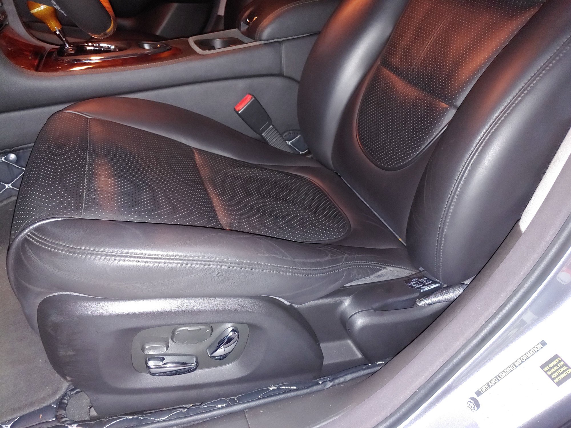 2008 Jaguar XJ8 - Super Clean 2008 XJ with Extras!! - Used - VIN SAJWA71B48SH28022 - 64,820 Miles - 8 cyl - 2WD - Automatic - Sedan - Gray - Severn, MD 21144, United States