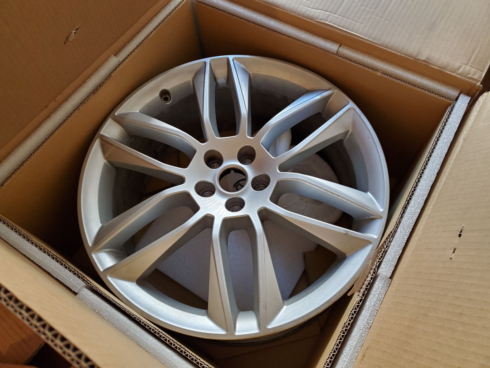 Wheels and Tires/Axles - Set of 4 Style 6003 Gyrodyne 20" Wheels Metallic Silver - Used - 2013 to 2020 Jaguar F-Type - Arcadia, CA 91007, United States