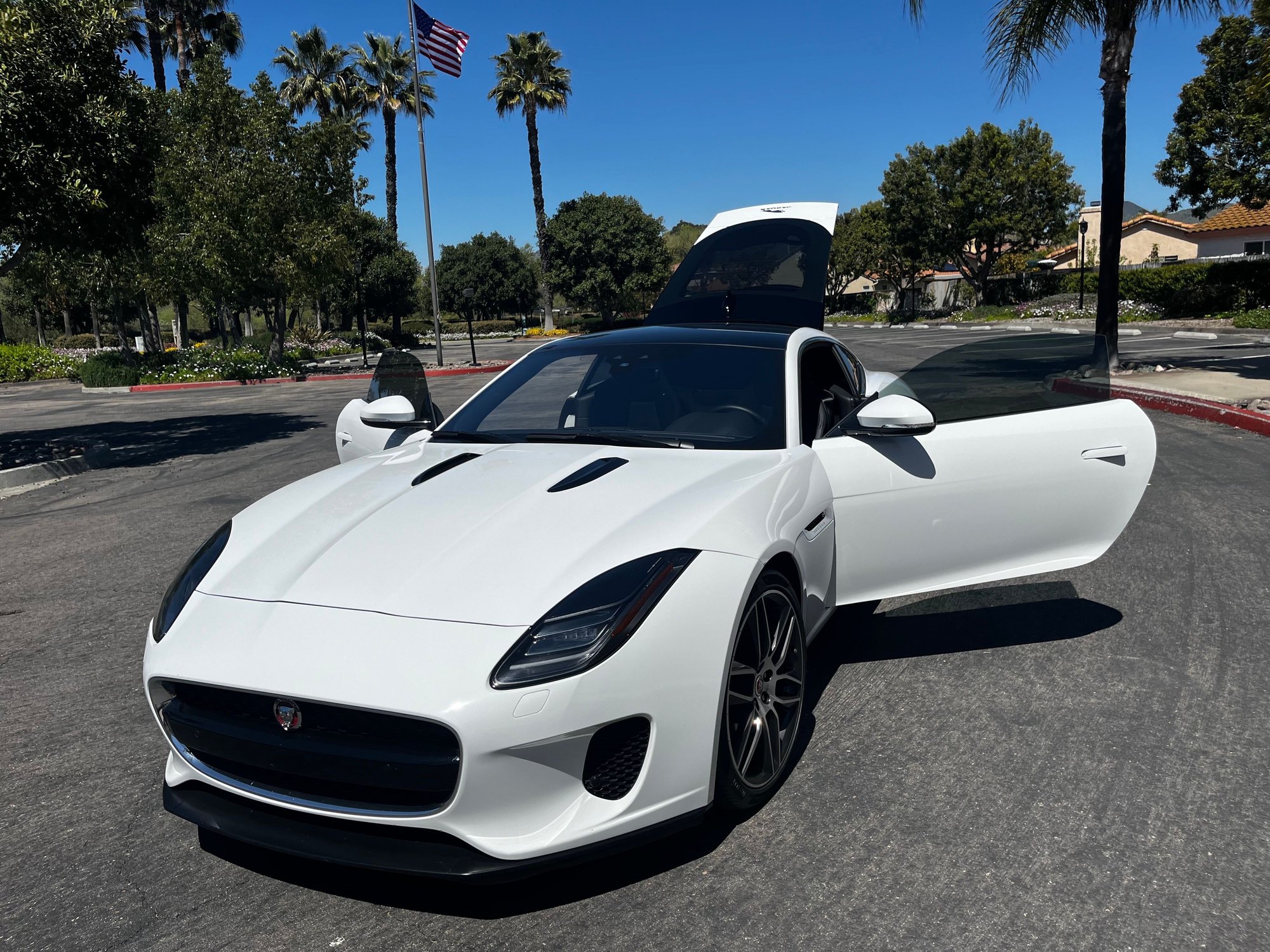 2020 Jaguar F-Type - 2020 F-Type P300 Coupe - Used - VIN SAJDD1GX3LCK68530 - 13,481 Miles - 4 cyl - 2WD - Automatic - Coupe - White - Fallbrook, CA 92028, United States