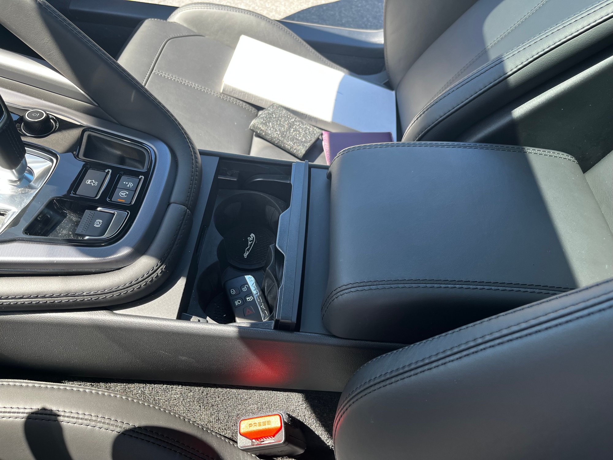 2020 Jaguar F-Type - 2020 F-Type P300 Coupe - Used - VIN SAJDD1GX3LCK68530 - 13,481 Miles - 4 cyl - 2WD - Automatic - Coupe - White - Fallbrook, CA 92028, United States