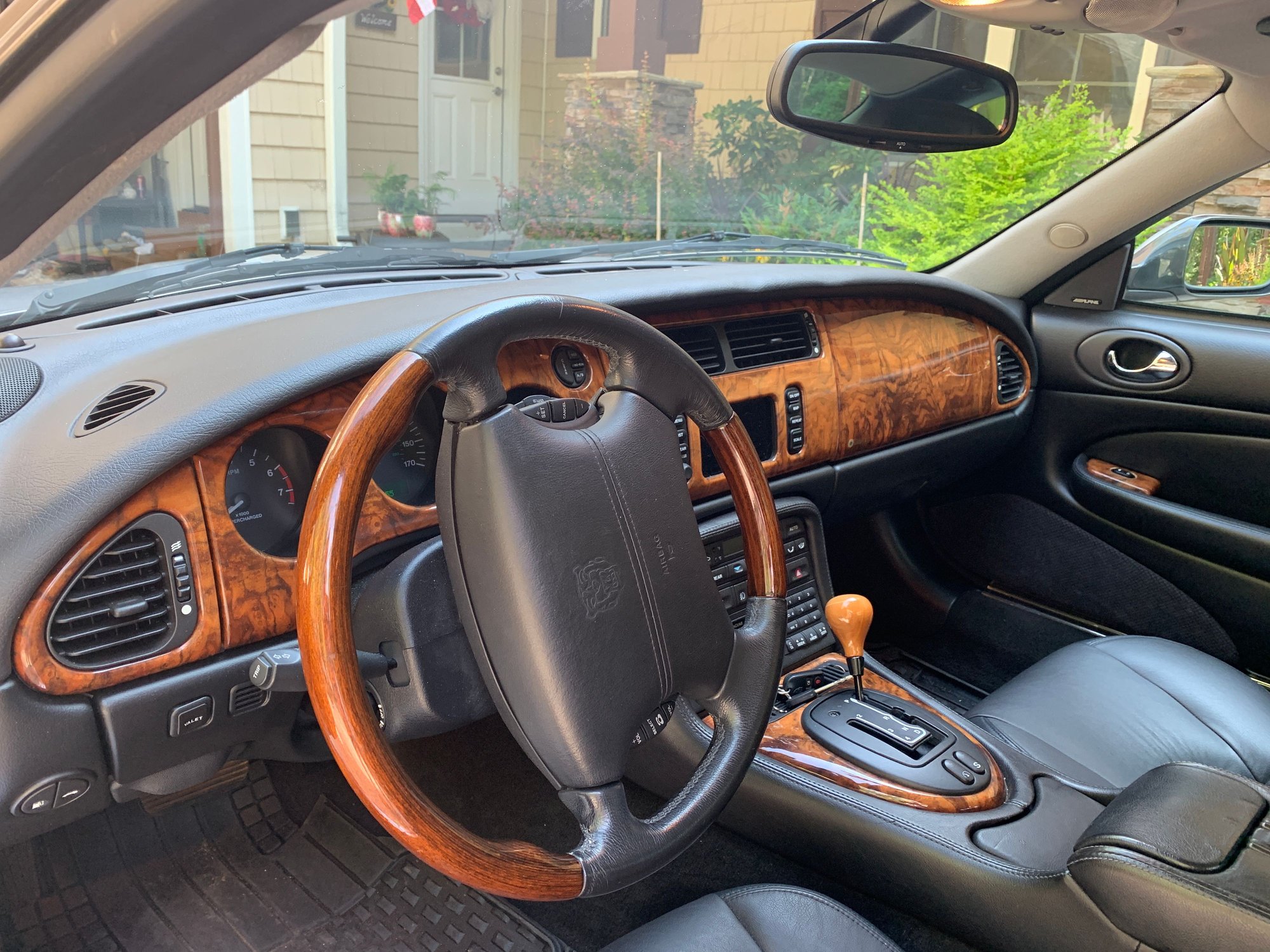 2002 Jaguar XKR - 2002 Jaguar XKR Coupe - Used - VIN SAJDA41B12PA25817 - 76,300 Miles - 8 cyl - 2WD - Automatic - Coupe - Silver - Raleigh, NC 27613, United States