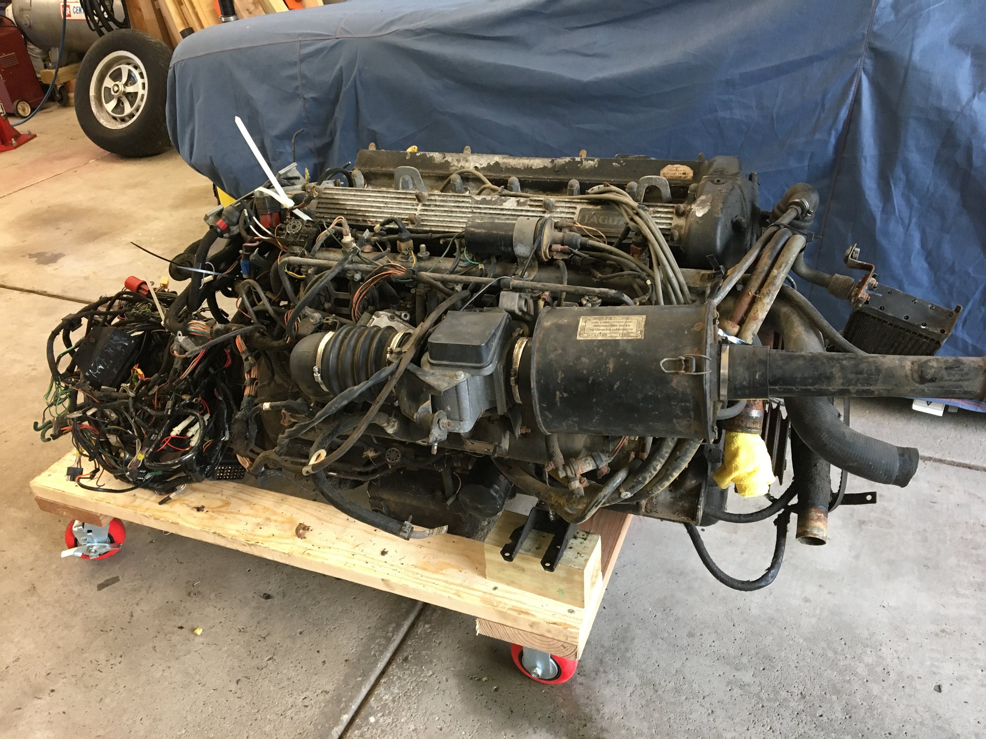 Engine - Complete - 1982 XJ6 4.2 L engine w/Borg Warner transmission includes Bosch ECU and wiring - Used - All Years Jaguar XJ6 - Novi, MI 48375, United States