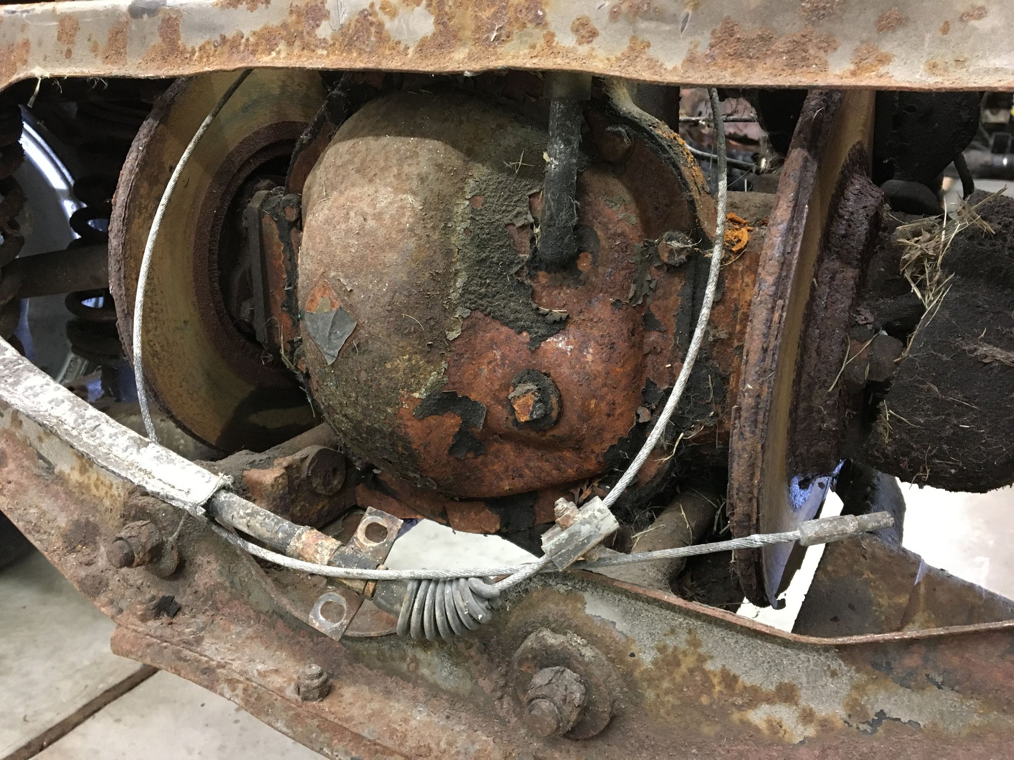 Jaguar XJ6 IRS Complete Assembly HubtoHub including 2piece drive