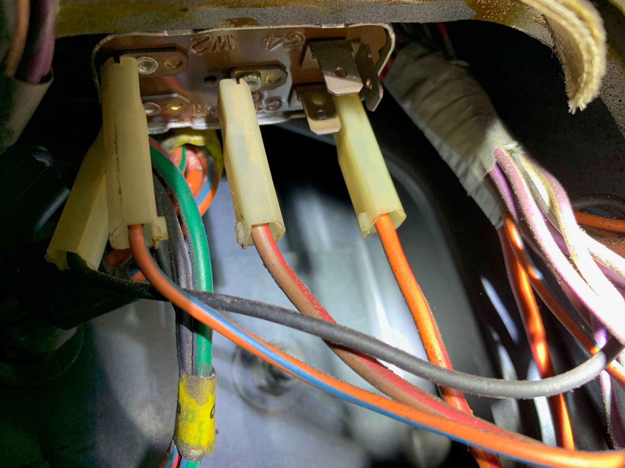 Hidden inline fuse for horn location!! Jaguar Forums Jaguar