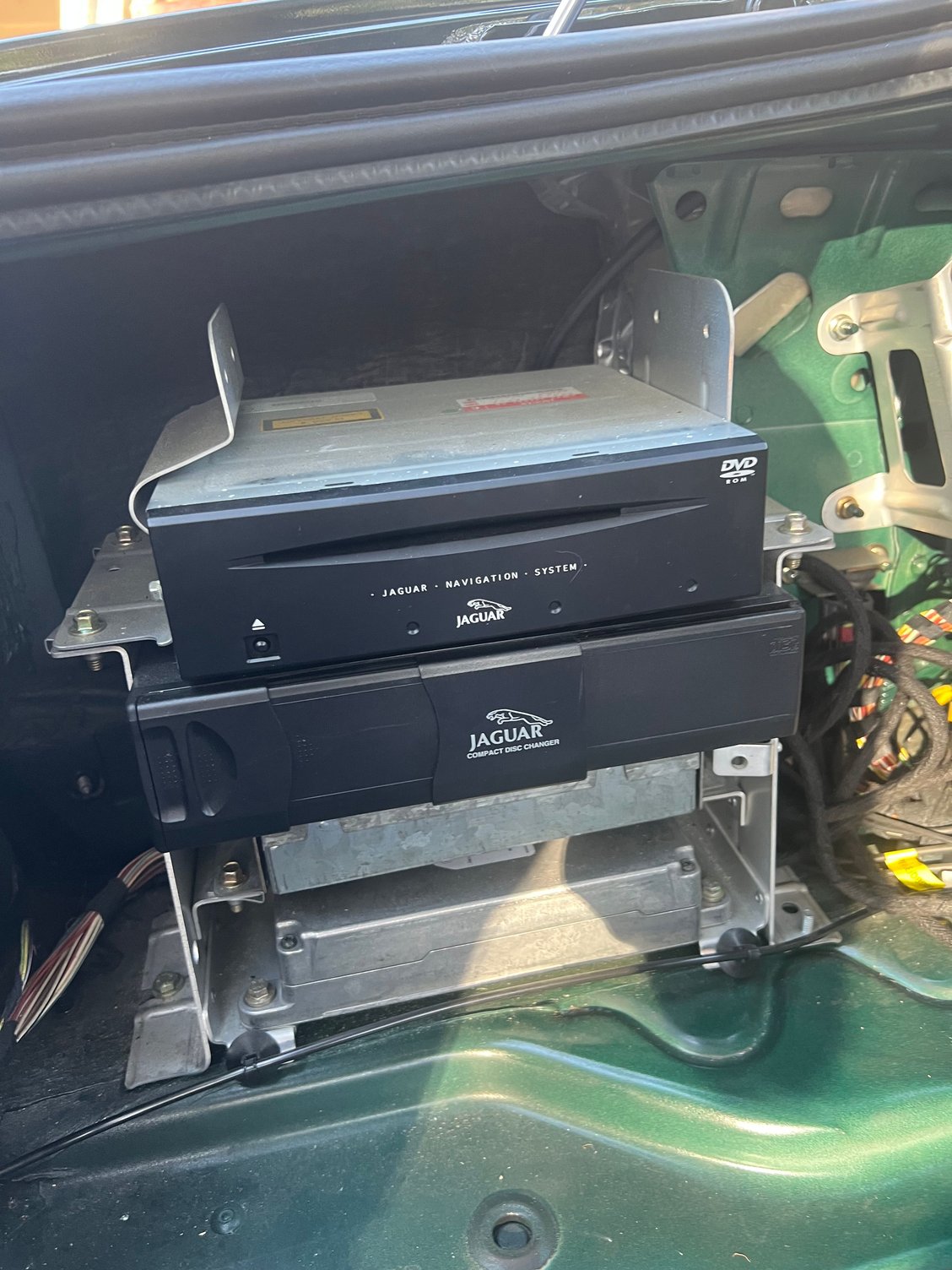 CD changer, satnav and old phone modules