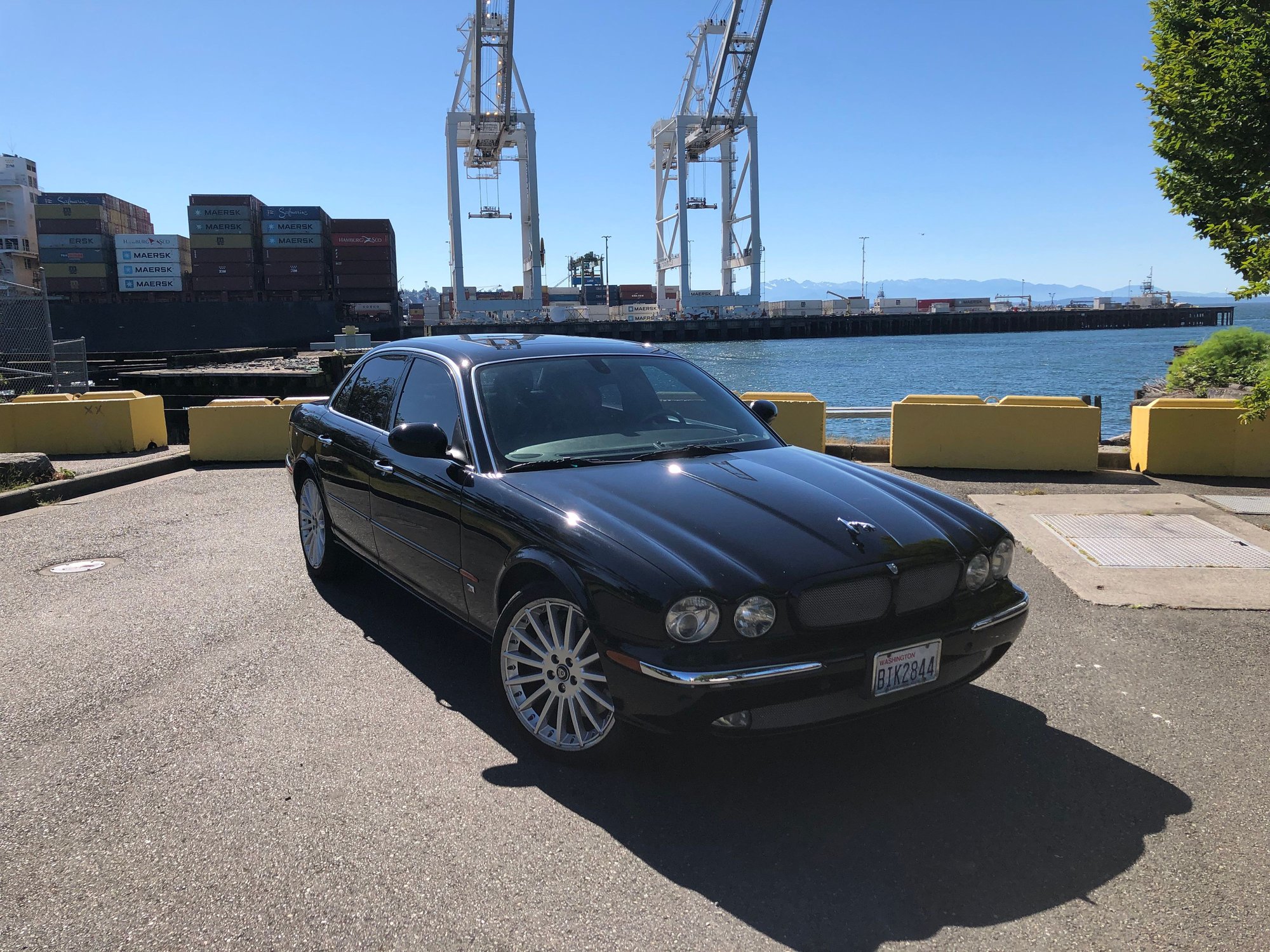 2004 Jaguar XJR - 2004 XJR for Sale - Used - VIN SAJWA73B34TG19553 - 143,000 Miles - 8 cyl - 2WD - Automatic - Sedan - Black - Seattle, WA 98188, United States