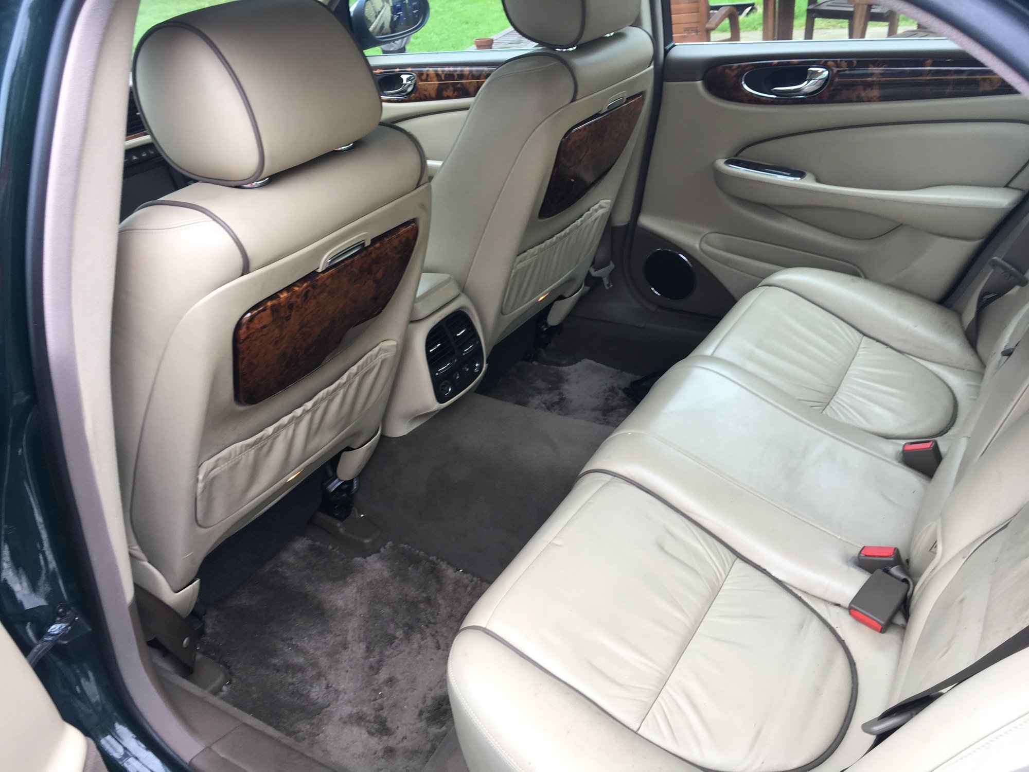 2005 Jaguar Vanden Plas - 2005 XJ8 Vanden Plas in BRG - parts or repair - Used - VIN SAJWA73B74TG19166 - 140,000 Miles - 8 cyl - 2WD - Automatic - Sedan - Other - Columbus, OH 43214, United States