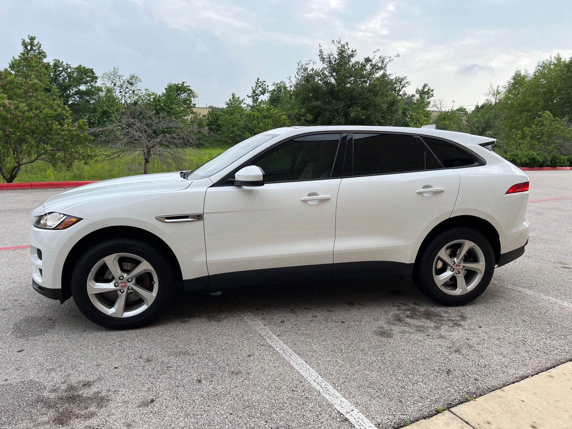 2017 Jaguar F-Pace - Diesel F-Pace with BRAND NEW DIESEL ENGINE!! - Used - VIN SADCJ2BN3HA089409 - 110,088 Miles - 4 cyl - AWD - Automatic - SUV - White - Austin, TX 78634, United States