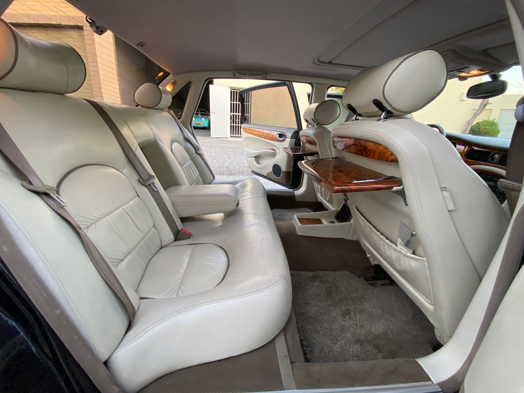 1998 Jaguar Vanden Plas - Super Clean 1998 XJ8 VDP - Used - VIN SAJKX624XWC842389 - 105,000 Miles - 8 cyl - 2WD - Automatic - Sedan - Black - Northridge, CA 91324, United States