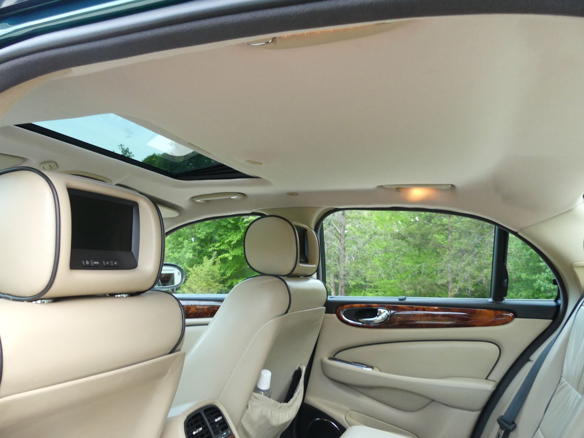 2007 Jaguar XJR - Gorgeous 2007 XJR - Used - VIN SAJWA73C57TH16220 - 8 cyl - 2WD - Automatic - Sedan - Other - Pilot Mt, NC 27045, United States