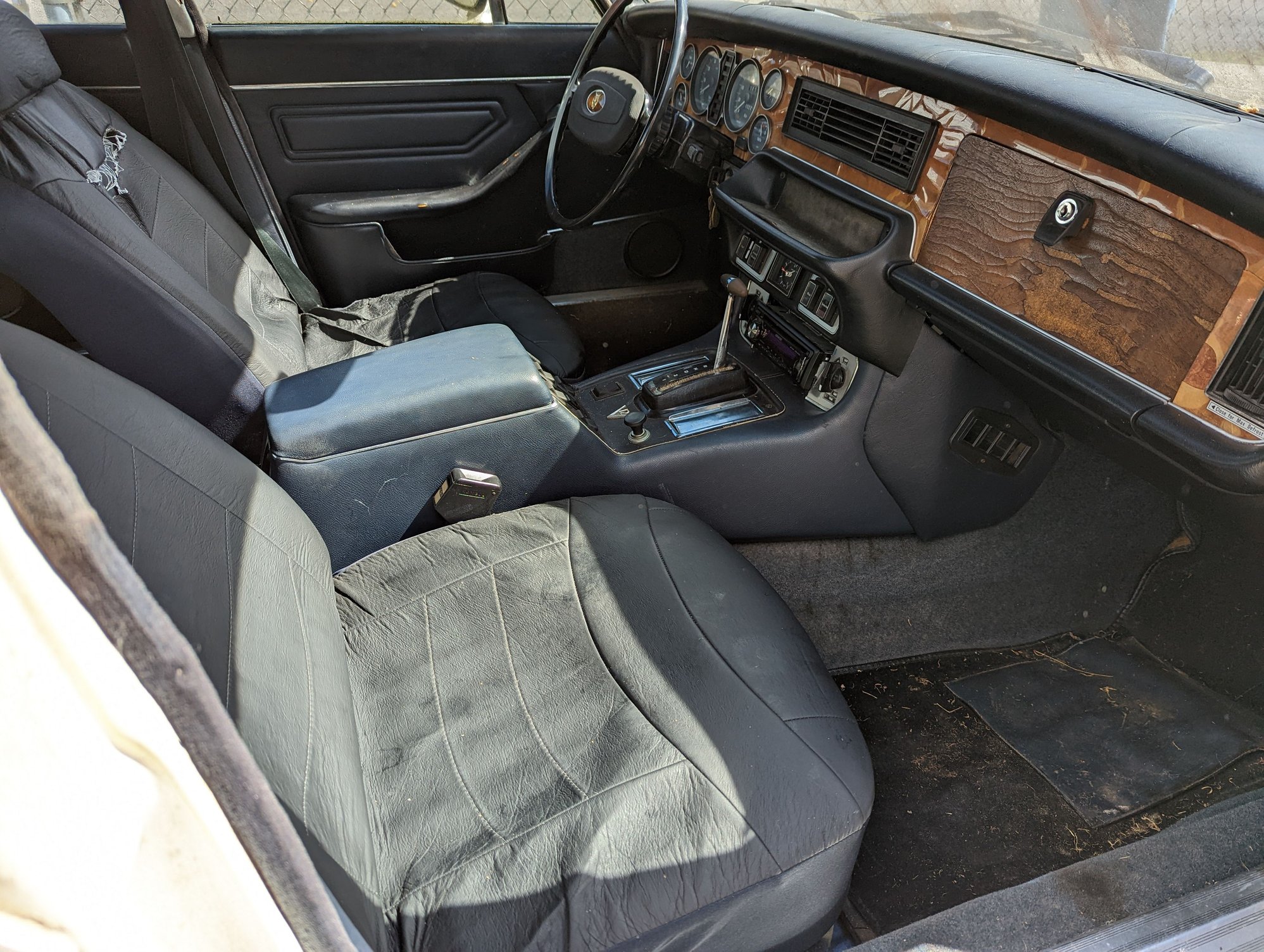 1976 Jaguar XJ12 - 1976 XJ12L: For Parts or Engine Swap? - Used - VIN UG2G50551 - 60,221 Miles - 12 cyl - 2WD - Automatic - Sedan - White - Hinton, WV 25951, United States