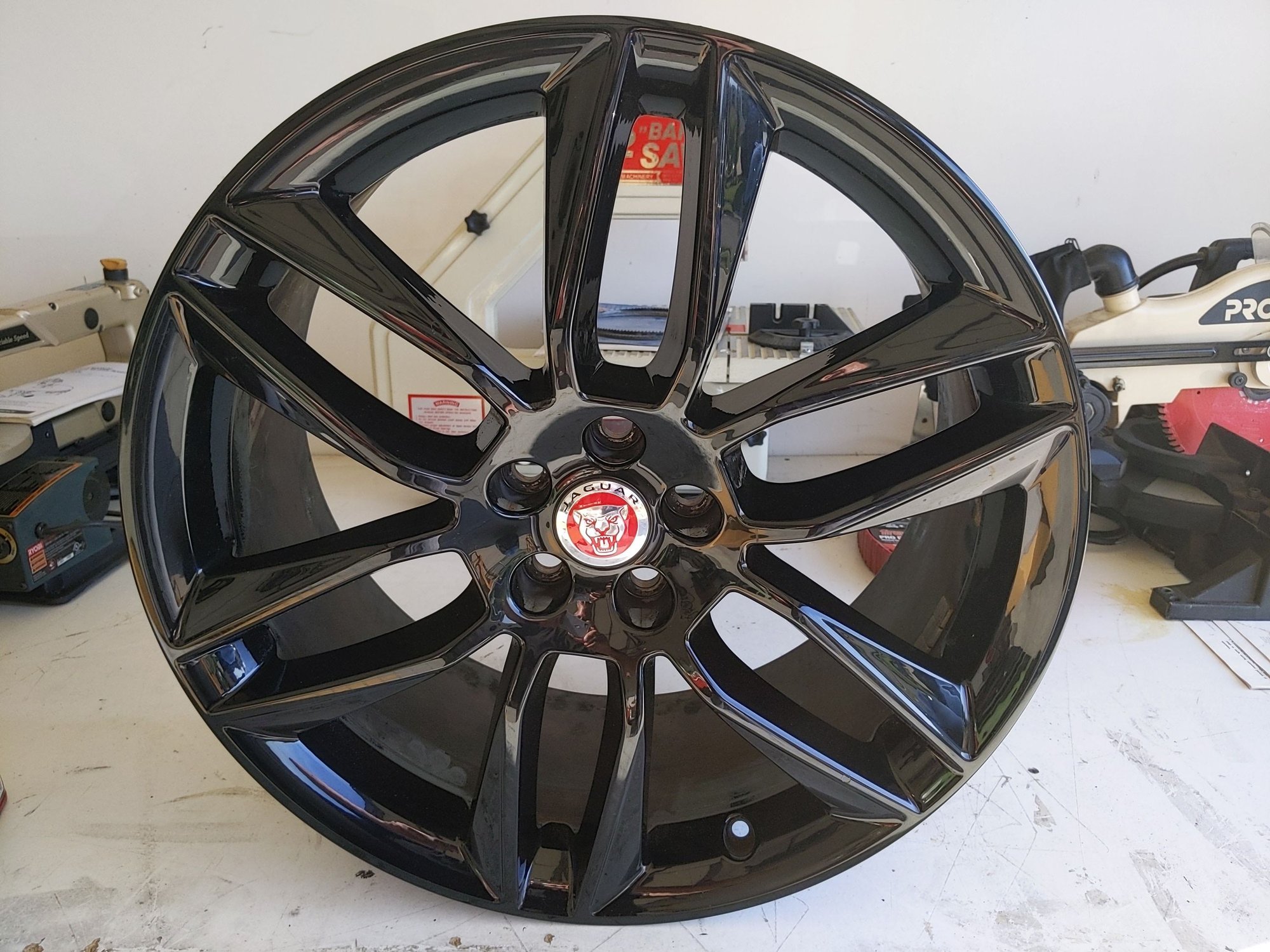 Wheels and Tires/Axles - Jaguar Gyrodyne 20" F-Type R OEM Gloss Black Wheels - Used - 2014 to 2020 Jaguar F-Type - Omaha, NE 68116, United States