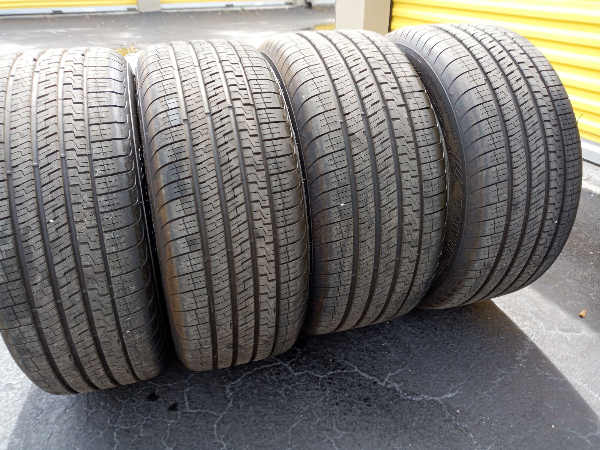 Wheels and Tires/Axles - Jaguar Factory F-Type Vela 10 spoke 18" OEM Staggered Wheels Rim Tires - Used - 2013 to 2021 Jaguar F-Type - 2010 to 2021 Jaguar All Models - Delray Beach, FL 33445, United States