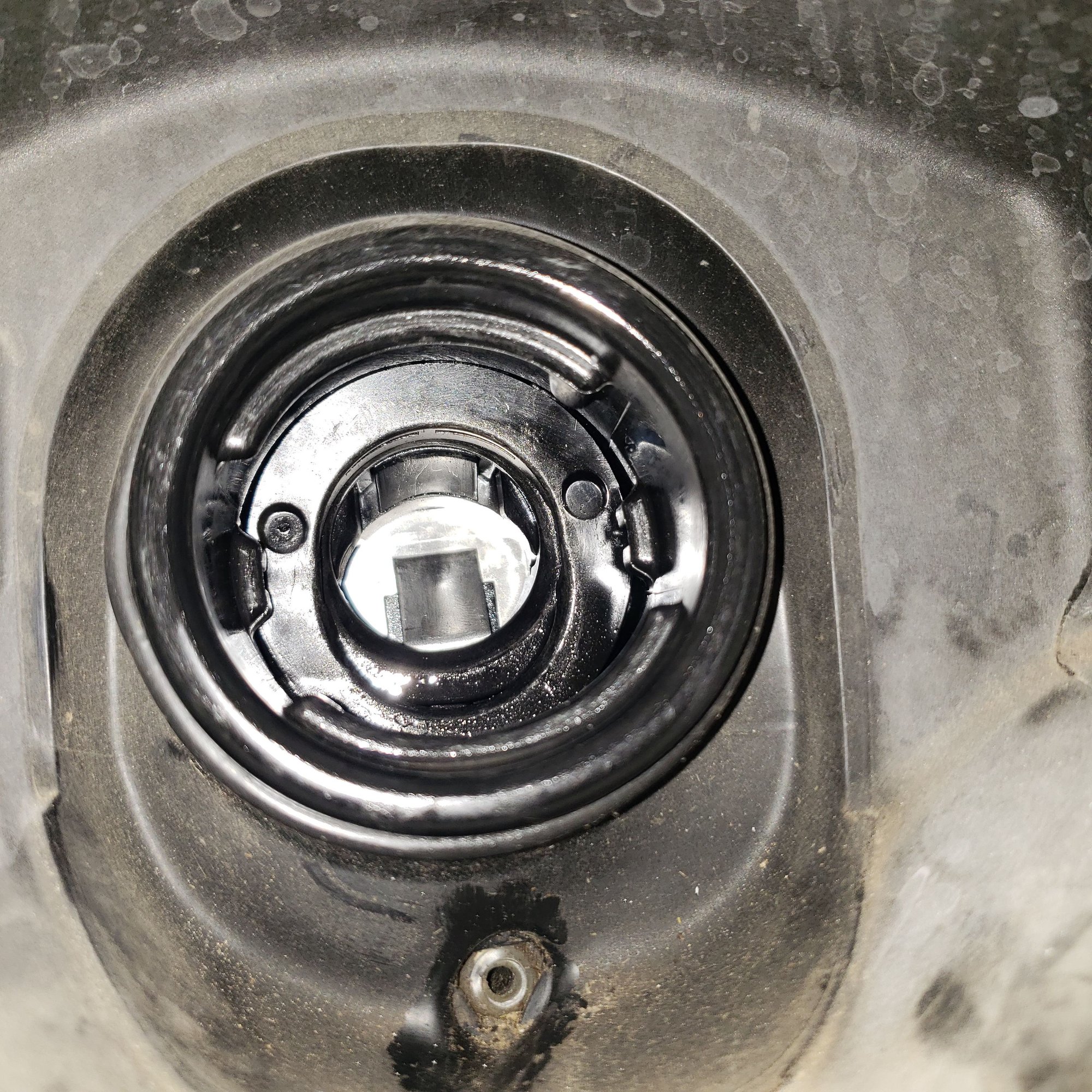 Gas tank lid stuck Jaguar Forums Jaguar Enthusiasts Forum