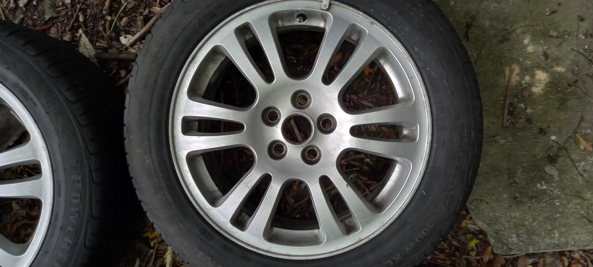 Wheels and Tires/Axles - UK 2003 S Type V8 wheels and tyres. - Used - 2003 to 2004 Jaguar S-Type - Marlborough SN8 3D, United Kingdom