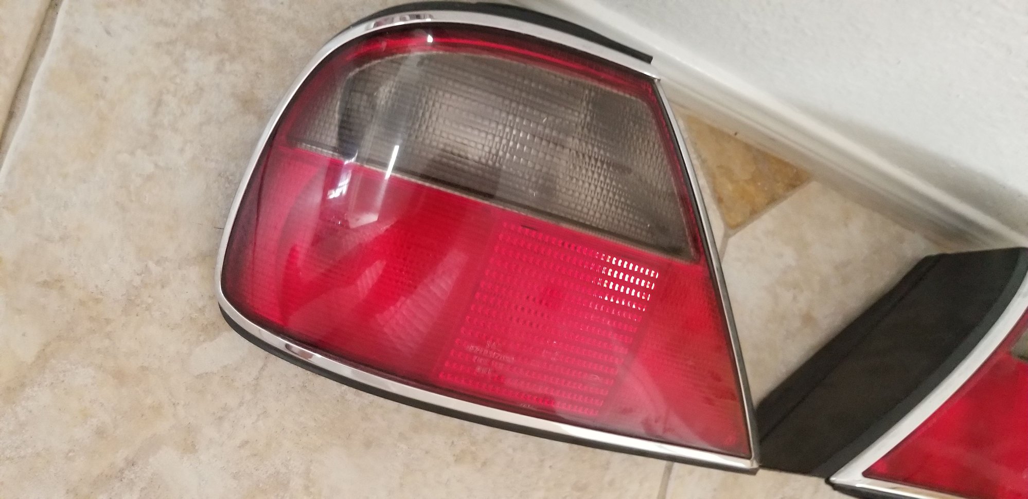 Exterior Body Parts - XJ6/8 tail lights set - Used - 1995 to 1997 Jaguar XJ6 - 1997 to 2003 Jaguar XJR - 1998 to 2003 Jaguar XJ8 - San Diego, CA 92121, United States