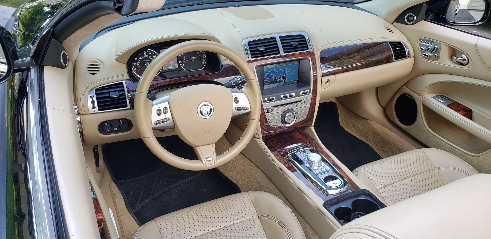 2011 Jaguar XKR - 2011 jag xkr - Used - VIN SAJWA4EC1BMB4253 - 22,600 Miles - 8 cyl - 2WD - Automatic - Convertible - Black - Dublin, OH 43017, United States