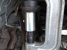 Removing upper ball joint with jaguar tool 204-200 on the x308 2001