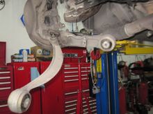 Lower front and lower rear arms removed from the subframe. All 4 fushings are perfect