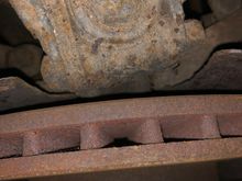 Front Brake Disk is very close to upper suspension wishbone