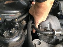 pointing to camshaft sensor