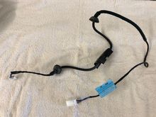 The broken wire was inside this harness.