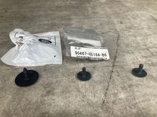 Left: Jaguar #C2C3910
Middle: Toyota 90467-05164-B6
Right: Fasteners that were in my car