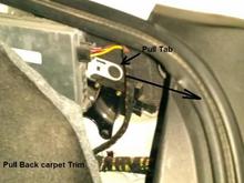 Fuel filler flap manual release