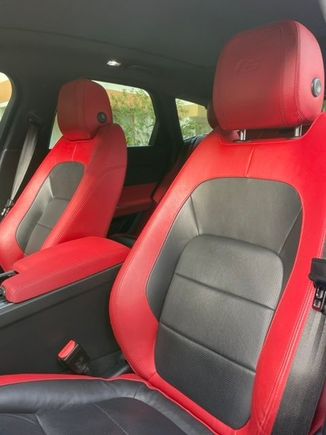 Two tone leather is pretty sporty. I wanted oyster with black but it actually didn’t look great with the white exterior.