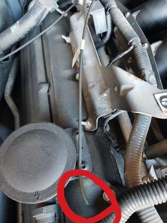 this the line from the right near-fender in the previous pic