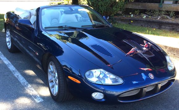 2001 XKR. I love British and Canadian flag reflections