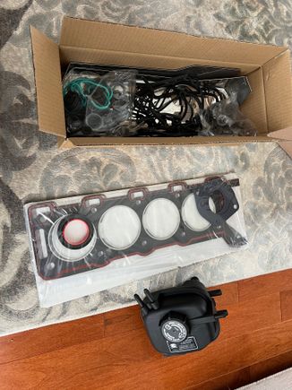 Getting prepared to change our head gaskets and
expansion tank on 2001 xk8 coupe