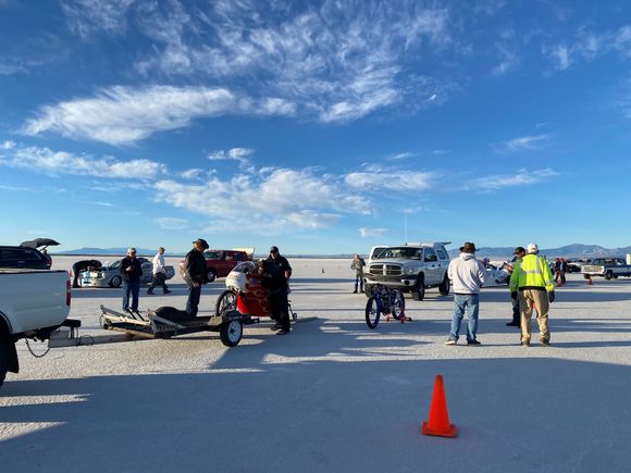 Picture of the racers gathering up for the World Finals on Bonneville Speedway on the 29th of September. 
