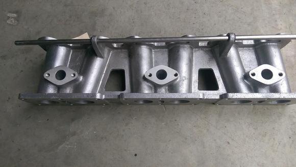 Bought this inlet manifold to suit webers , not sure of the brand, if anyone knows, be interested to find out