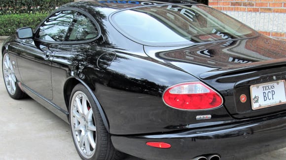 2005 Jaaguar XKR with 20" Montreal Wheels and Regular Tail-Light Lens