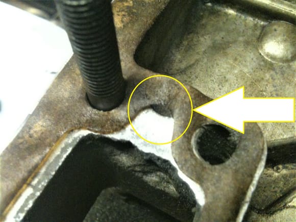 This is the 4.2 gasket on the 3.4 block showing the tiny hole the water got through.