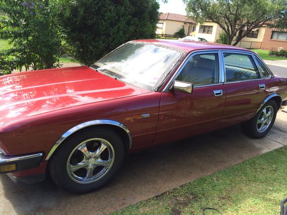 87 XJ40
