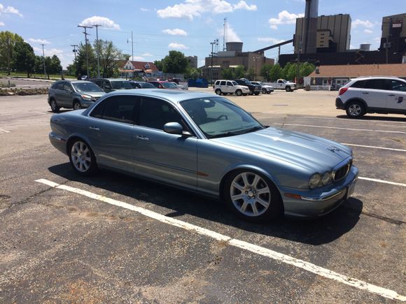 04 xj8. Had a leak in right front airbag and a bad wheel sensor.