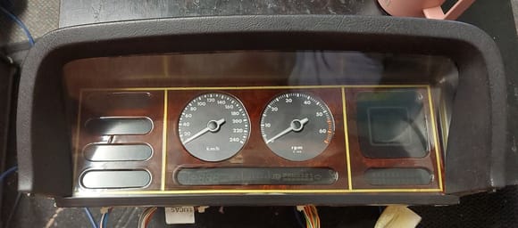  liked the colour so much I decided to do the instrument cluster as well.