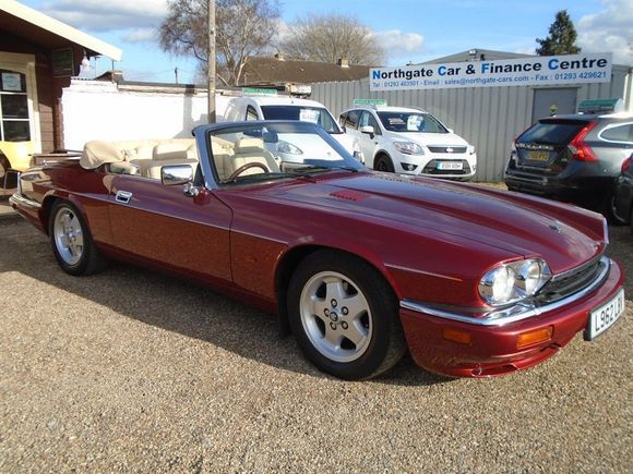 For this year the twin headlights are not standard and neither are the louvres in the bonnet.