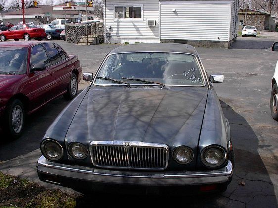 Dealer picture front