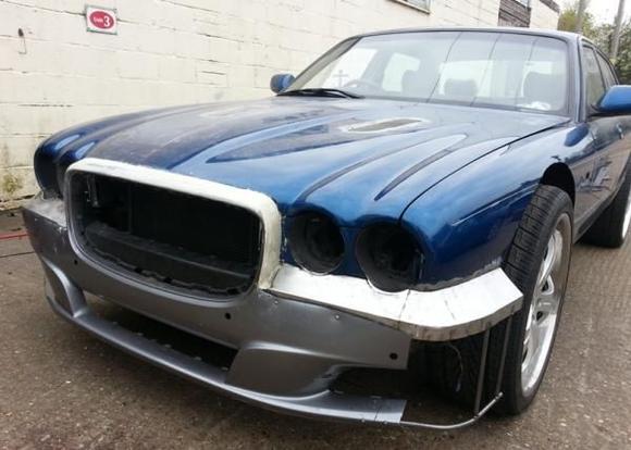 XJR9