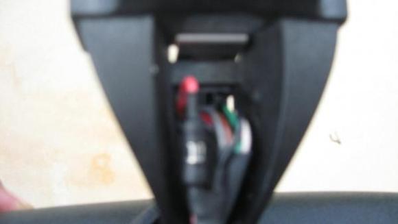 Wires in back close-up