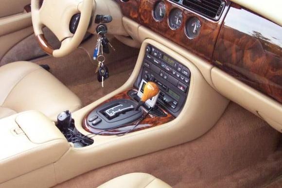 XK8 024