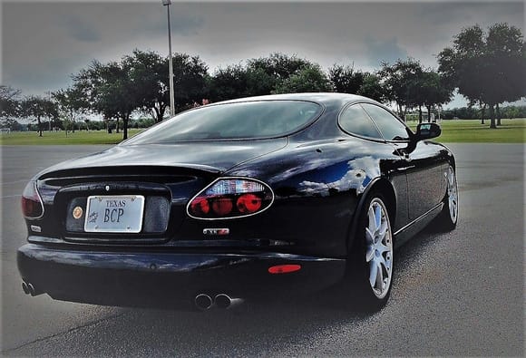 2005 Jaguar XKR Coupe - Ebony Black/Ivory