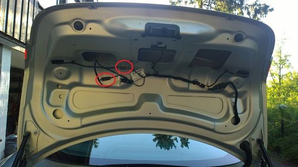 Jaguar XF trunk lid cables