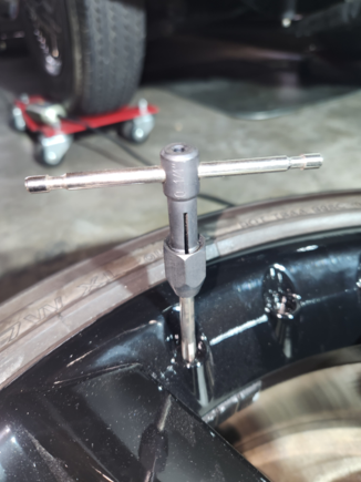 cleaning out threads