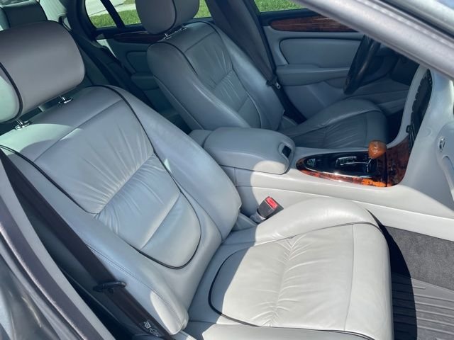 2004 Jaguar XJ8 - 2004 XJ8 VDP SWB - Rear Entertainment Package - Used - VIN SAJWA74C64SG23772 - 131,000 Miles - 8 cyl - 2WD - Automatic - Sedan - Gray - Tampa, FL 33702, United States