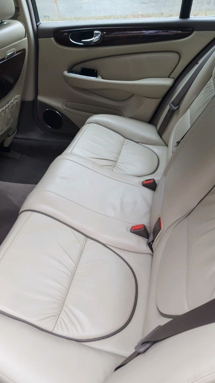 2005 Jaguar Vanden Plas - Under 48K Miles! 2005 Jaguar XJ8 L Vanden Plas - Used - VIN SAJWA82C05SG45258 - 47,989 Miles - 8 cyl - 2WD - Automatic - Sedan - White - Abilene, TX 79605, United States